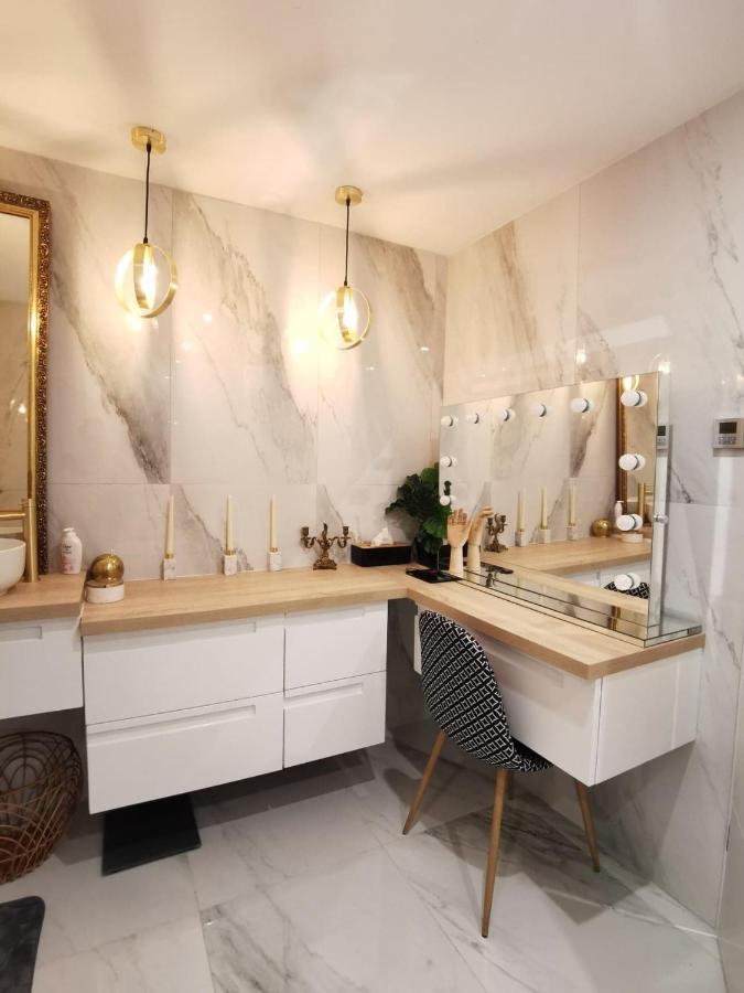 L'hermine Vue Exceptionnelle, Prestation Luxe Contemporaine Avec Cinema Et Spa, Borne Voit électrique Villa Perros-Guirec